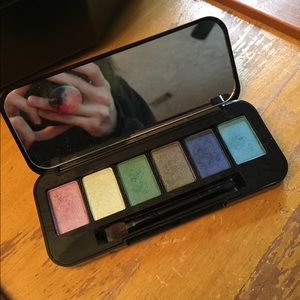 Buxom customizable eyeshadow palette